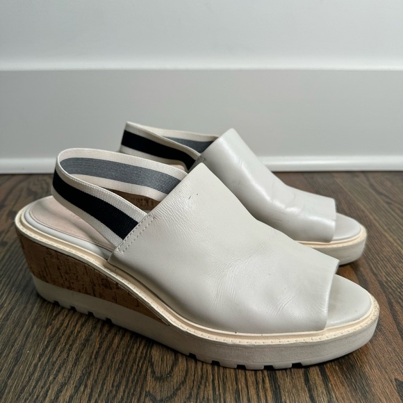 CECELIA NEW YORK Shoes - Cecelia New York Gabriel White Leather Wedge Sandals size 9.5